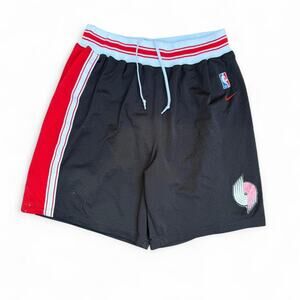 Vintage VTG 90’s Y2K Nike Portland Trail Blazers Basketball Shorts